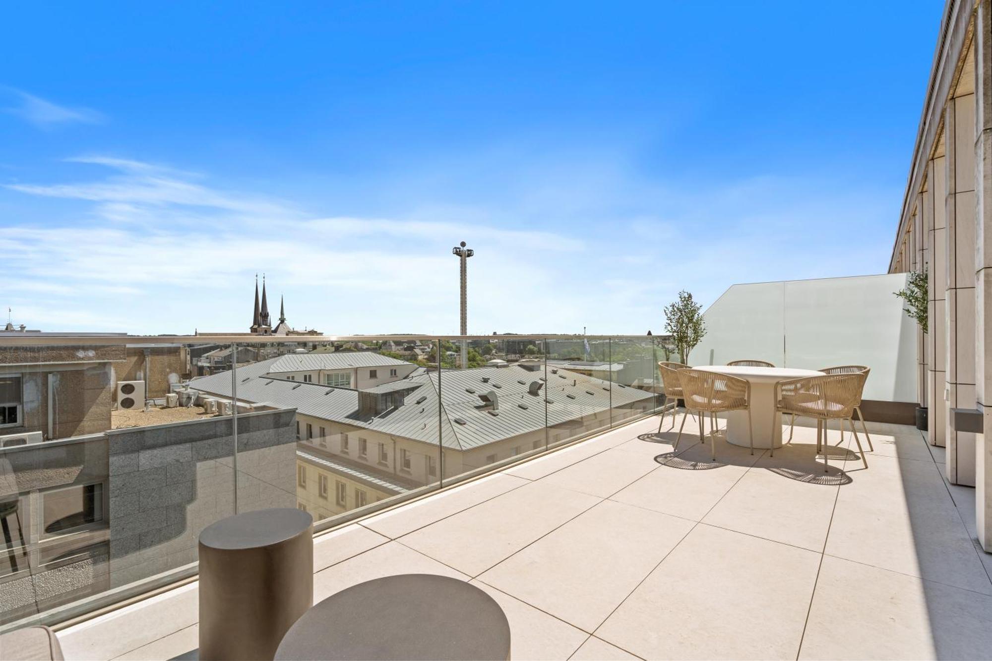 Voya Residence Zenit Royal - Luxury Apart Hotel Rooftop Views & Concierge Luxemburg Exteriör bild